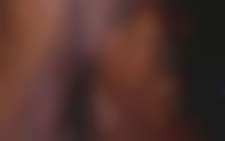 2 lesbians hide themself secretly