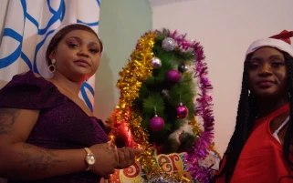 Weihnachten mit Freunden - Der Weihnachtsbaum