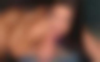 Baise hard de nuit pour une brune ouverte à tous les vices, avec Vanessa
