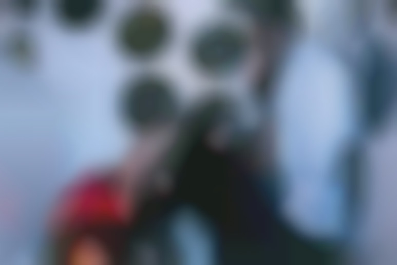 Hard à la sauvette dans un bar branché pour une belle volage infidele, avec Oksana 