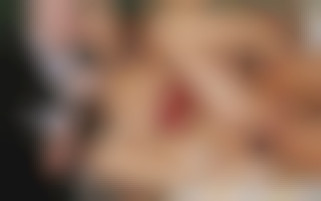 Introduction aux plaisirs hard en trio pour une belle etudiante sans tabou, avec Liliane Tiger