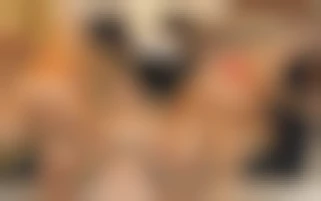 Orgie Hard dans toutes les positions et luxure no limit pour trois bombes ultrachaudes