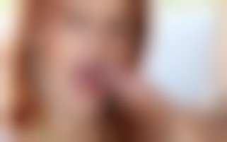 Hard sauvage et etalon de choc pour une rousse perverse à la campagne