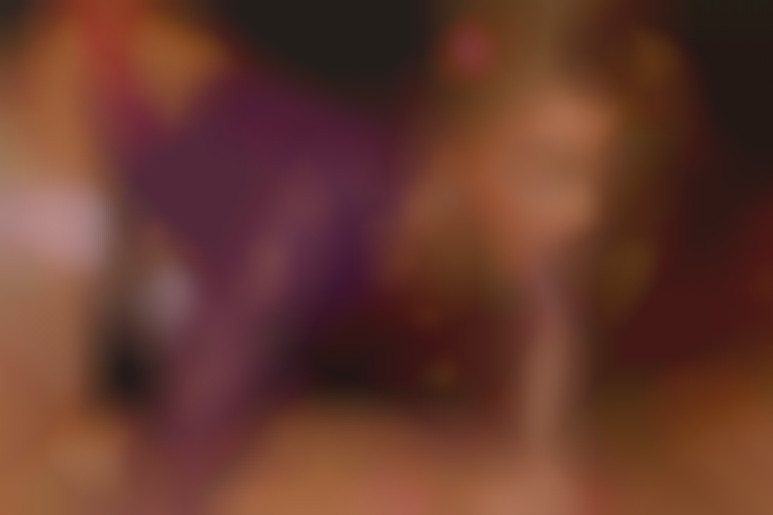 Julia Taylor watched by Yasmine