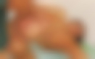 Une belle infirmiere déculottée et prise à fond à la clinique des soins hard intensifs de Marc Dorcel