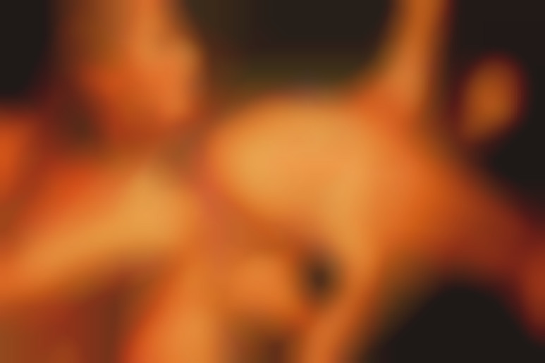 Lesbian fuck in the shower