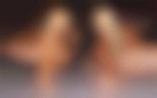 Trio hard et jeux lesbiens pour deux belles blondes perverses qui s'offrent sans retenue a la luxure