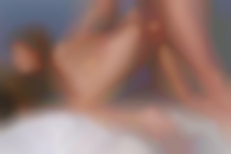 Sex on the sea with Hot Tarra white