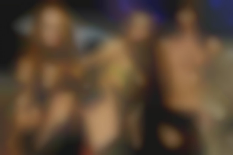 Orgie hard lesbienne pour quatre belles vicieuses