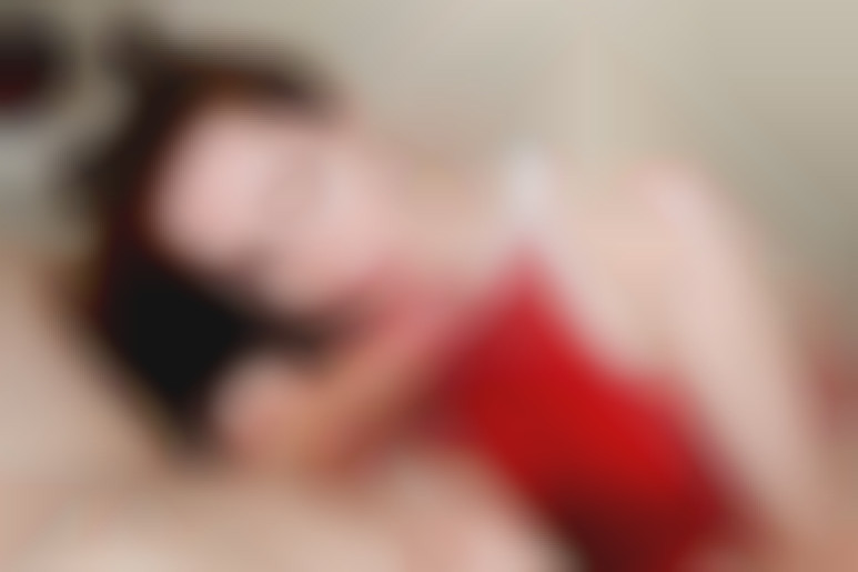 Ma petite amie sexy, Elena Ross