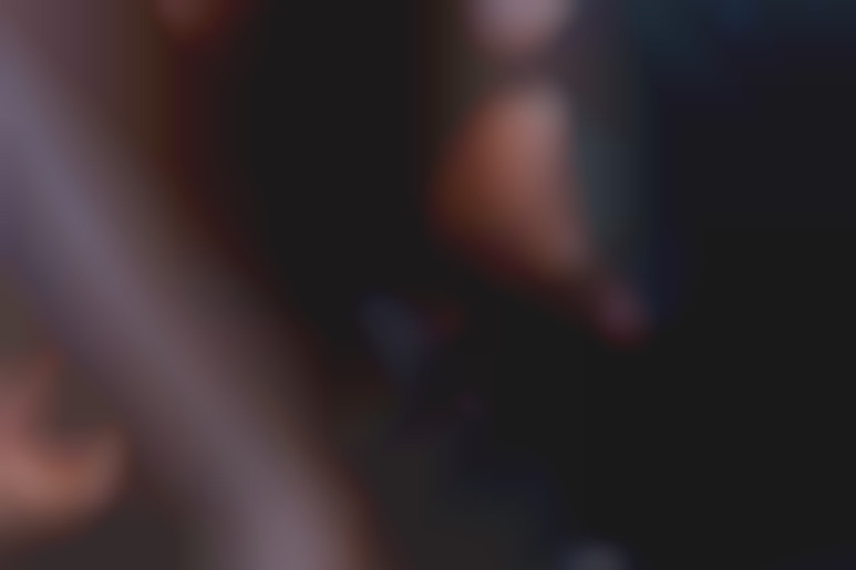 Initiation - Presentation of toys