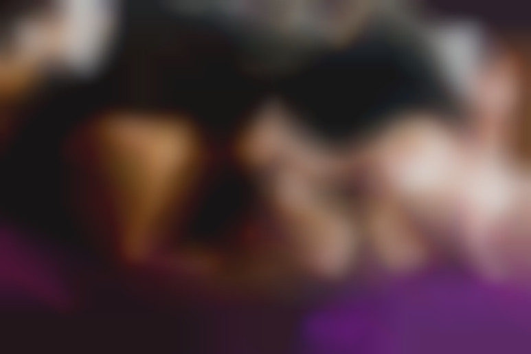 5 à 7 lesbien pour Ania Kinski