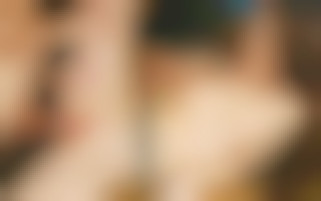 Trio hard et sans concession pour deux belles bissexuelles avides de sensations fortes