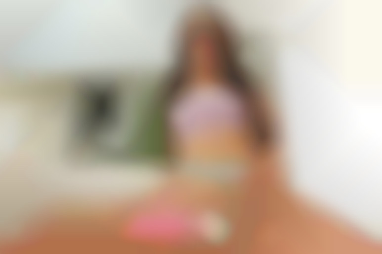 Sharing a Roof with Lolly Lips