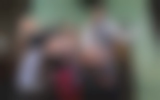 Deux soubrettes soumises et dévouees au majordome pervers en veston, avec cindy dollar et Lena cova