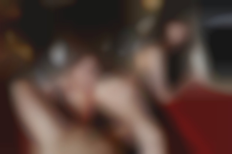 A Gorgeous Gift for A Horny Hottie