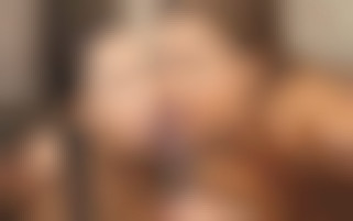 Flotter Dreier mit Star und ihrem Stalker