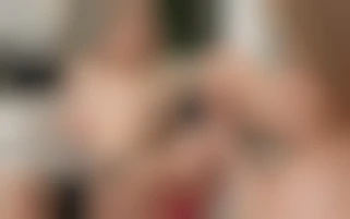 Mia Malkova & Izabella testent le Double-Do !