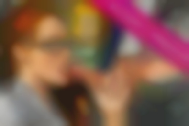 Avant-Première - La banquière se fait prendre par un ouvrier