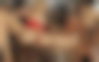 Partouze chic entre amis avec la danseuse Aleska