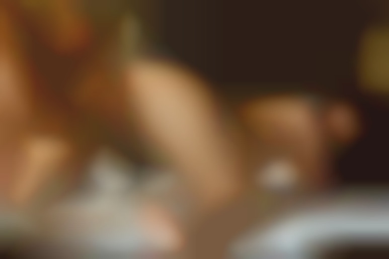 Ariel Rebel and Lola Reve : 1st lesbian video