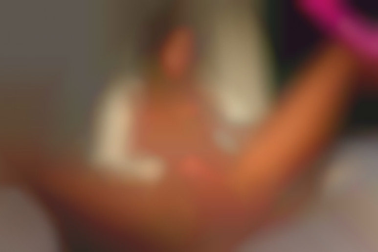 Exclusif ! Striptease d'Amirah sur le tournage du Dortoir des Filles