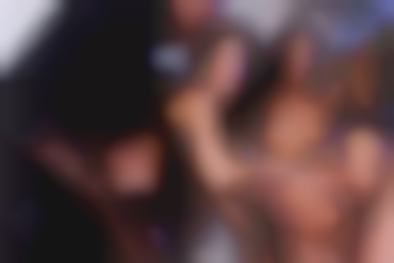 Nikita & Alexa, anal sex party with 3 men