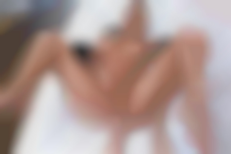 Stepmom is a Goddess with No Shame