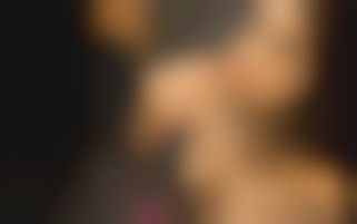 Tiffany Doll sodomisée dans les toilettes