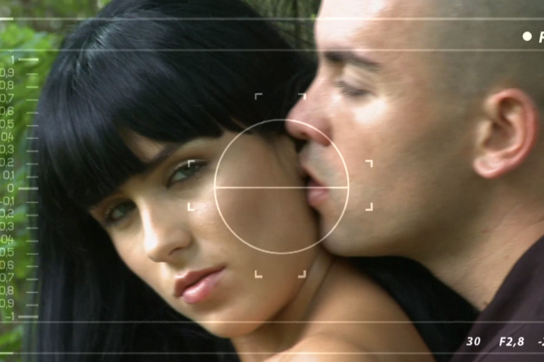 Jade gets banged in a Parisian park in broad daylight