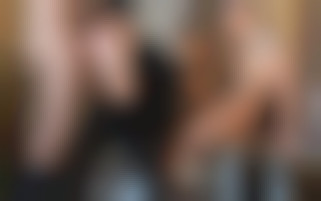 Alexis Crystal baisée par 3 mecs après le match de foot