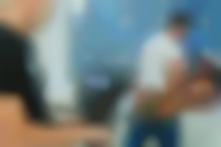 Making-Of - Anissa & Lola at Nursing School