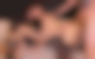 Whitney & Anna: ihr ikonischer Dreier