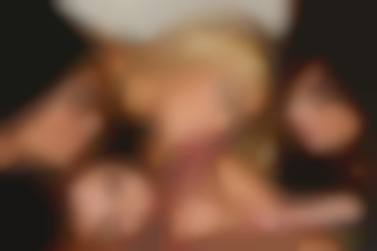 4 awesome babes for one guy