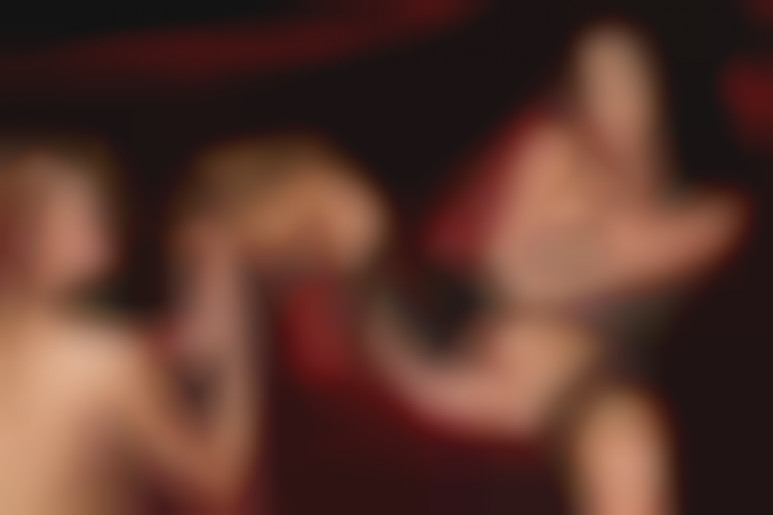 Lesbian foot fetish & dominatrix