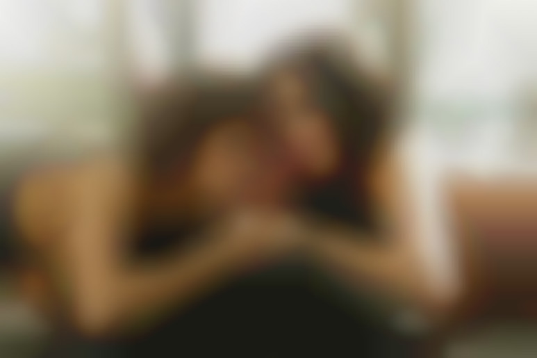 Hard & chic afternoon with 2 slutty girls