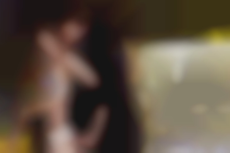 Mina expérimente son nouveau partenaire Yannick Shaft