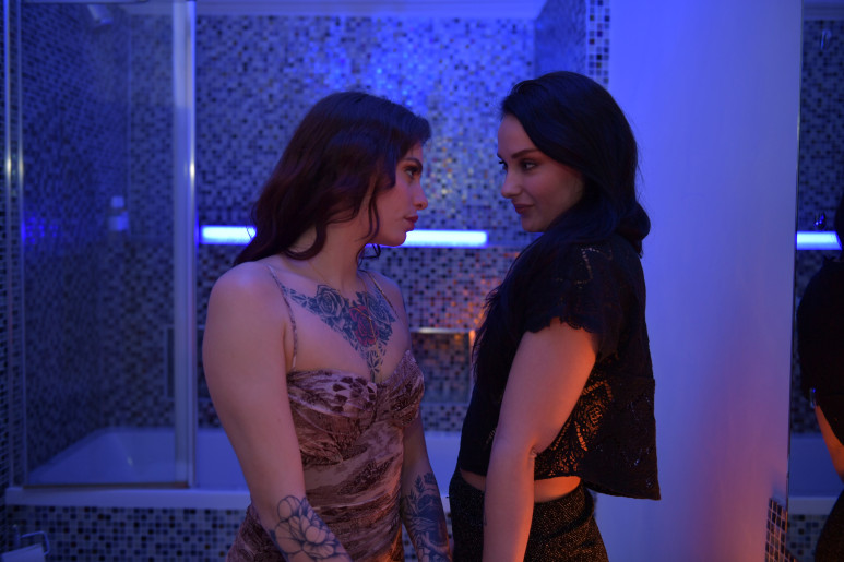 First date, instant desire