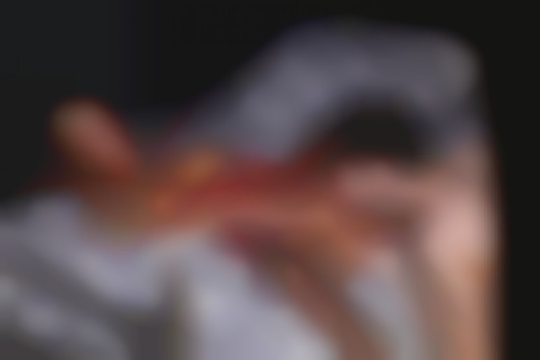 Cougar auf der Suche nach einem Mann im Swingerclub