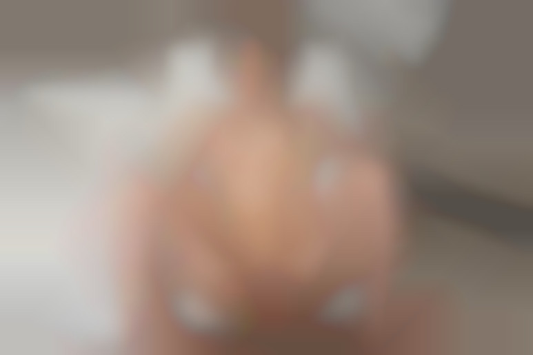 Petite Nymphomane