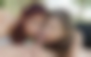 Mina et Shona, étudiantes à croquer