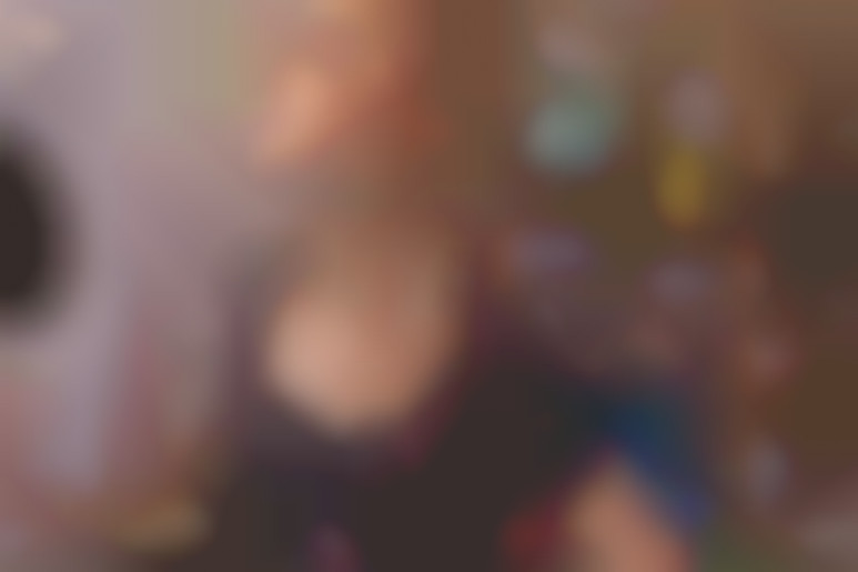 Die hübsche Haushälterin