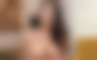 An Unusual Deal with Alyssia Kent