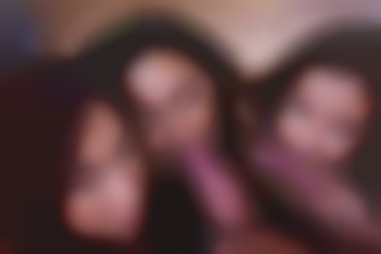 Perverse orgy with 3 hot girls