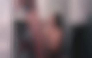 Luna Okko hat Sex in der Küche