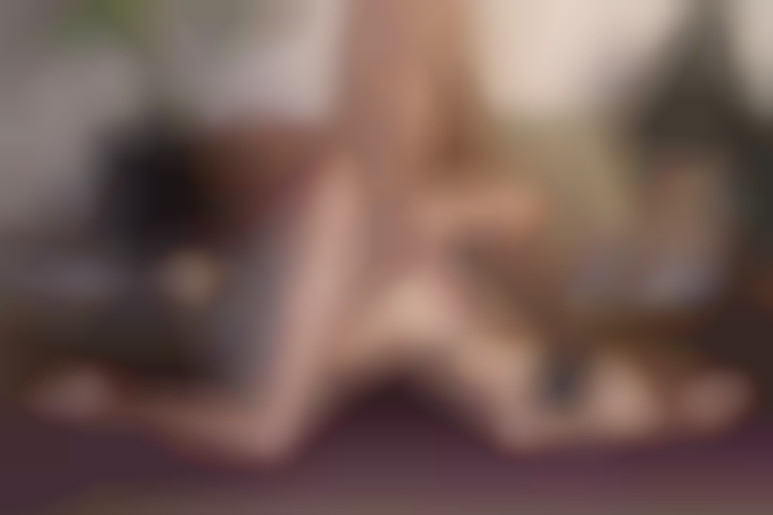 Die schöne Luna Okko beendet ihre Trainingseinheit und hat heißen Sex