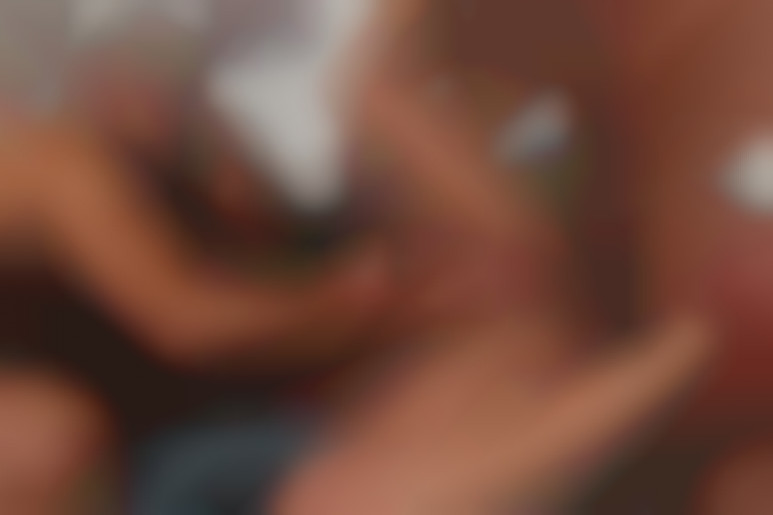 Plan à trois avec la sublime Amirah Adara