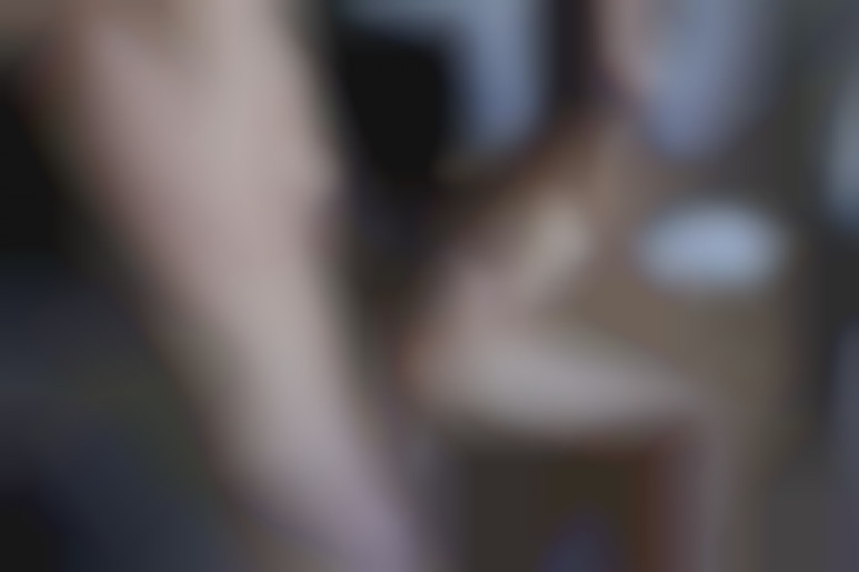 Holiday in Budapest: hot sex in the airbnb