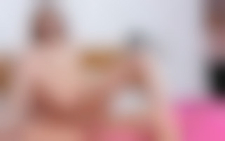 Leyla découvre le sexe