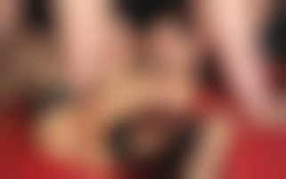 die hübsche brünette Kitty Klitt